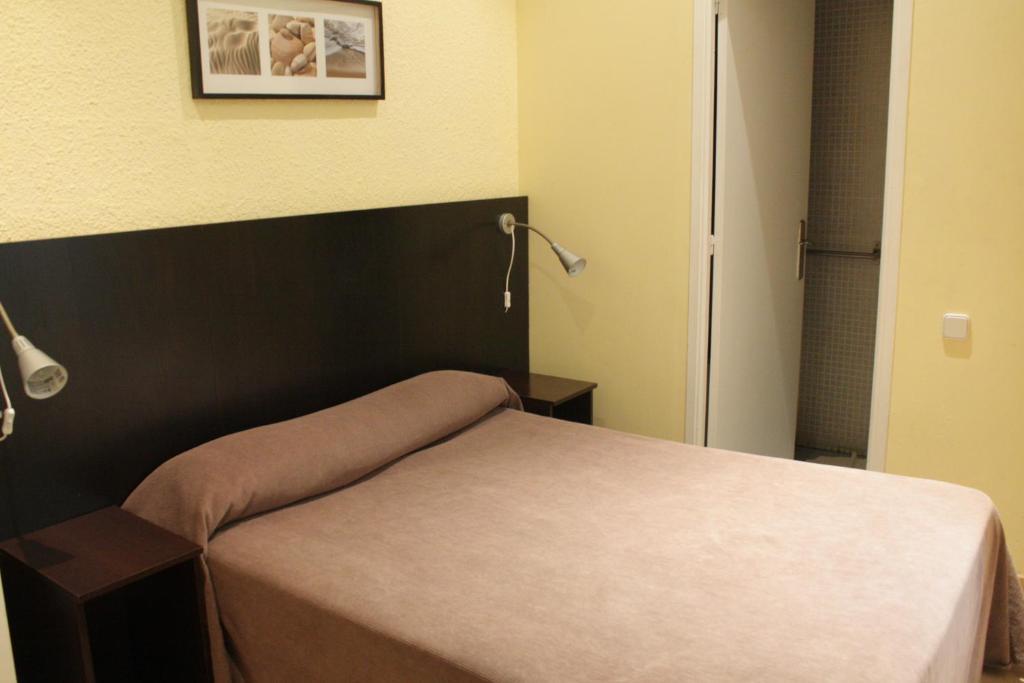 Hostal Baires Barcelona Eksteriør billede